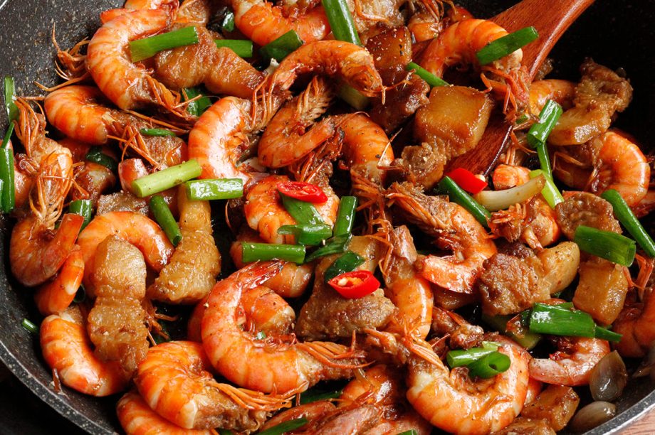 Rang tôm với thịt