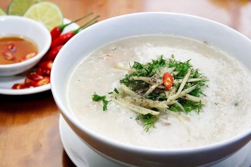 Cháo bò băm - thực phẩm thanh đạm bà đẻ nên ăn để bồi bổ dưỡng chất
