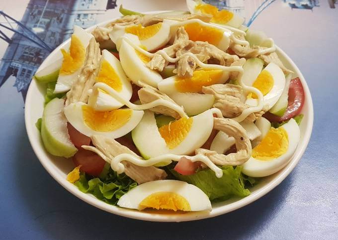 Salad trứng gà