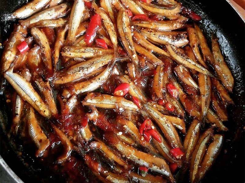 Cá cơm kho tộ - Món ngon từ cá cơm