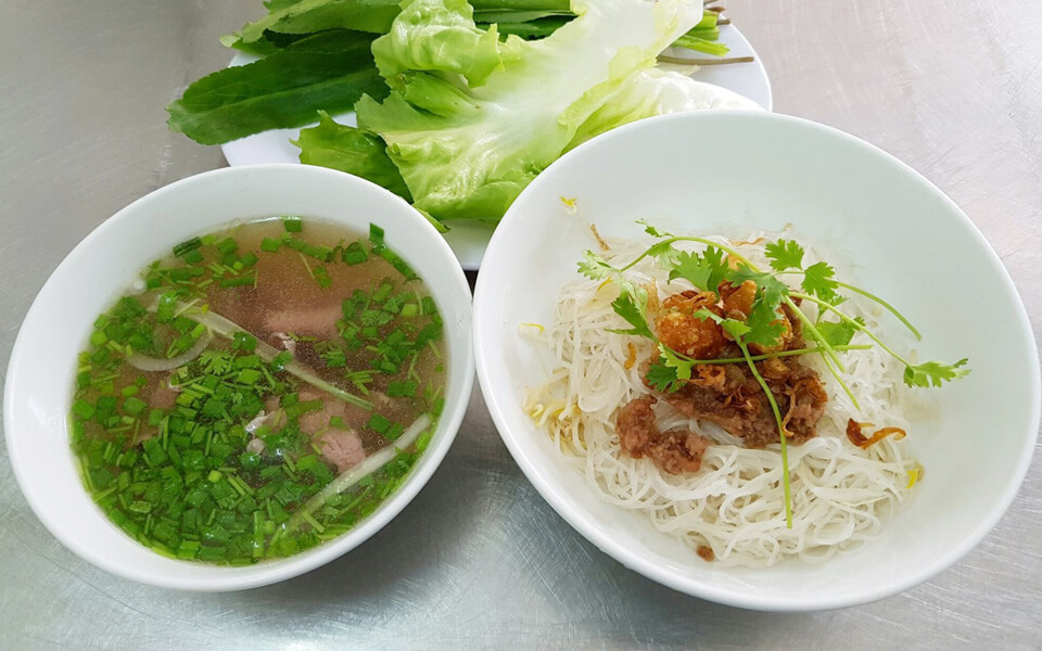 Phở khô Kontum - Món ngon Kontum nổi tiếng